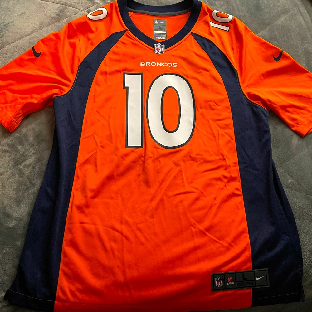 Jeudy#10 Broncos Nike jersey size large. BNWOT, never been worn
